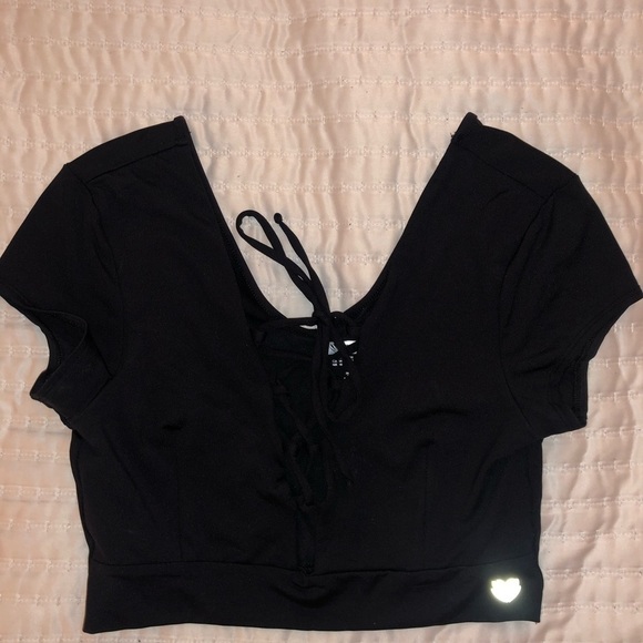‼️CLEARANCE SALE WORKOUT crisscross Top - Picture 2 of 3
